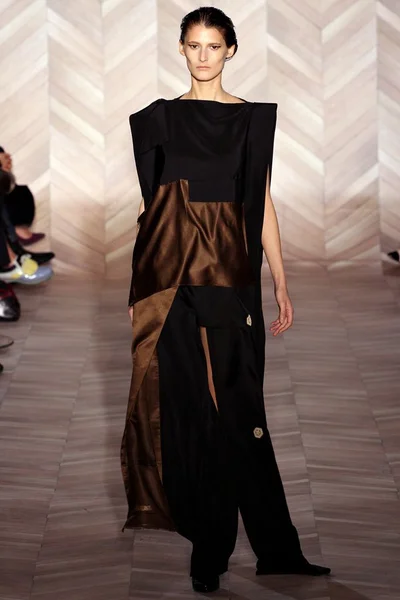Look 34